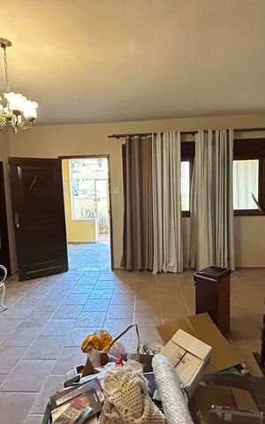 Casa à venda com 500m², 2 quartos e 3 vagasSala