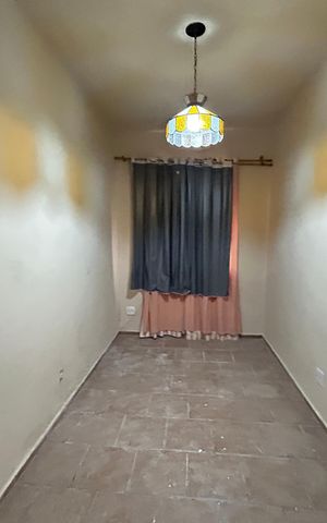 Casa à venda com 500m², 2 quartos e 3 vagasSala