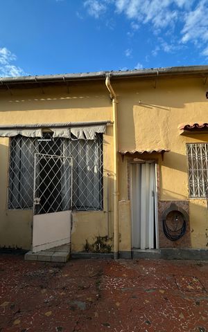Casa à venda com 500m², 2 quartos e 3 vagasQuintal