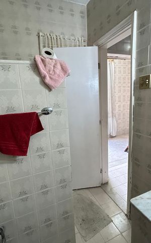 Casa à venda com 500m², 2 quartos e 3 vagasBanheiro Social