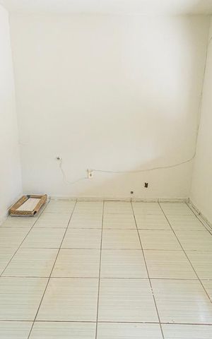 Casa para alugar com 150m², 2 quartos e 3 vagas Casa para alugar com 150m², 2 quartos e 3 vagasSala