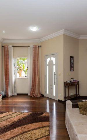 Casa para alugar com 360m², 3 quartos e 2 vagasSala