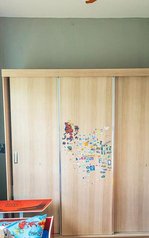 Casa à venda com 242m², 3 quartos e 4 vagas Casa à venda com 242m², 3 quartos e 4 vagasQuarto 3