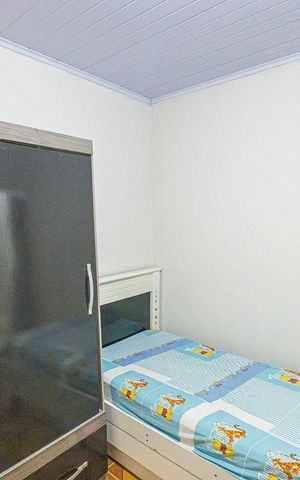 Casa à venda com 242m², 3 quartos e 4 vagas Casa à venda com 242m², 3 quartos e 4 vagasQuart0 1/ suíte