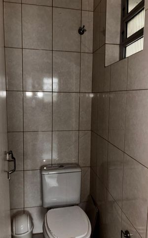 Apartamento à venda com 74m², 2 quartos e sem vaga Apartamento à venda com 74m², 2 quartos e sem vagaBanheiro 2