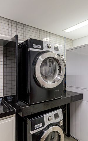 Studio para alugar com 60m², 1 quarto e 1 vaga Studio para alugar com 60m², 1 quarto e 1 vagaÁrea comum - Lavanderia