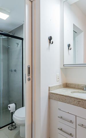 Studio para alugar com 60m², 1 quarto e 1 vaga Studio para alugar com 60m², 1 quarto e 1 vagaBanheiro