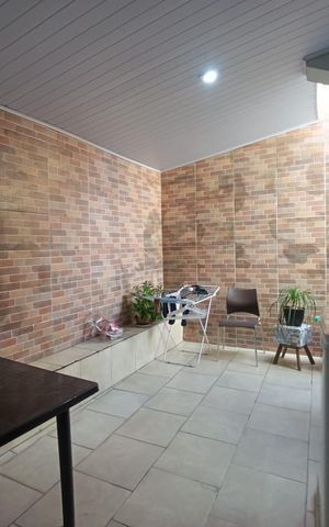 Casa para alugar com 120m², 2 quartos e 6 vagas Casa para alugar com 120m², 2 quartos e 6 vagasÁrea de Serviço