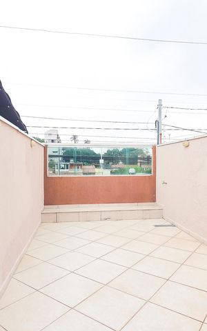 Casa para alugar com 150m², 2 quartos e 2 vagasSacada da Sala