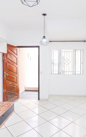 Casa para alugar com 150m², 2 quartos e 2 vagasSala