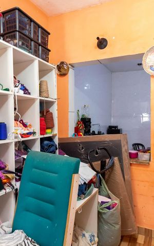 Casa à venda com 70m², 2 quartos e 1 vagaSalão / Garagem