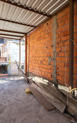 Casa à venda com 70m², 2 quartos e 1 vagaCobertura
