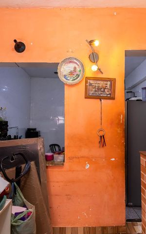 Casa à venda com 70m², 2 quartos e 1 vagaSalão / Garagem