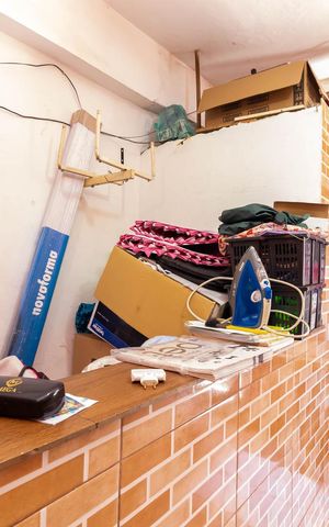 Casa à venda com 70m², 2 quartos e 1 vagaSalão / Garagem