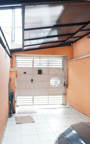 Casa à venda com 150m², 2 quartos e 2 vagasGaragem