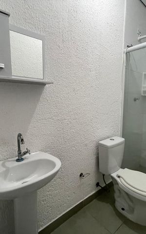 Studio para alugar com 10m², 1 quarto e sem vaga Studio para alugar com 10m², 1 quarto e sem vagaBanheiro