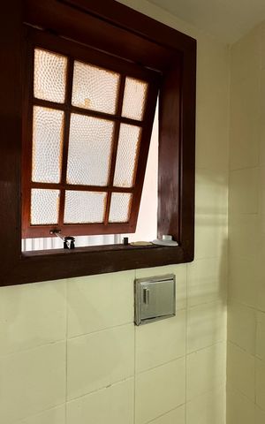 Casa de condomínio à venda com 145m², 4 quartos e 2 vagas Casa de condomínio à venda com 145m², 4 quartos e 2 vagasBanheiro Social