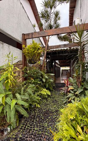 Casa de condomínio à venda com 145m², 4 quartos e 2 vagas Casa de condomínio à venda com 145m², 4 quartos e 2 vagasÁrea externa