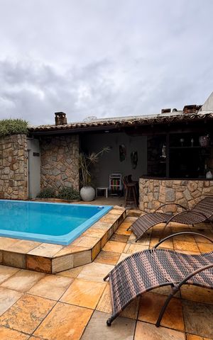 Casa de condomínio à venda com 145m², 4 quartos e 2 vagas Casa de condomínio à venda com 145m², 4 quartos e 2 vagasÁrea externa