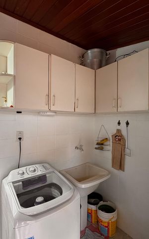 Casa de condomínio à venda com 145m², 4 quartos e 2 vagas Casa de condomínio à venda com 145m², 4 quartos e 2 vagasÁrea de Serviço