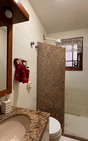 Casa de condomínio à venda com 145m², 4 quartos e 2 vagas Casa de condomínio à venda com 145m², 4 quartos e 2 vagasBanheiro Social