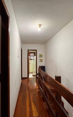 Casa de condomínio à venda com 145m², 4 quartos e 2 vagas Casa de condomínio à venda com 145m², 4 quartos e 2 vagasCorredor