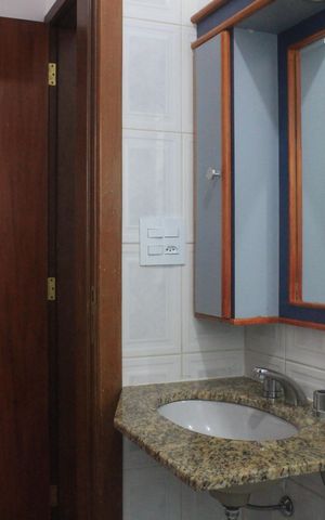 Apartamento à venda com 117m², 3 quartos e 2 vagasBanheiro da Suíte 2