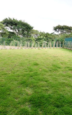Casa de condomínio à venda com 586m², 4 quartos e 4 vagasSala - Vista