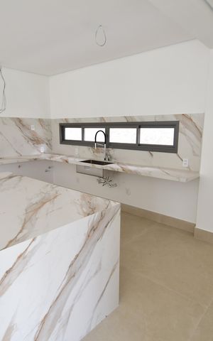 Casa de condomínio à venda com 586m², 4 quartos e 4 vagasCozinha