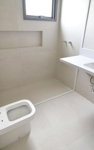 Casa de condomínio à venda com 586m², 4 quartos e 4 vagasBanheiro Suíte