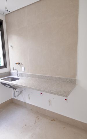 Casa de condomínio à venda com 586m², 4 quartos e 4 vagasÁrea de Serviço