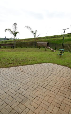 Casa de condomínio à venda com 586m², 4 quartos e 4 vagasPet Place