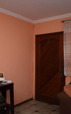 Casa à venda com 100m², 2 quartos e 1 vagaSala