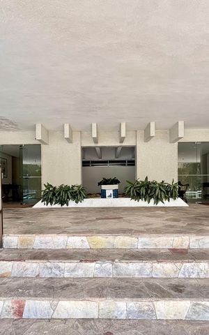 Apartamento à venda com 72m², 2 quartos e sem vaga Apartamento à venda com 72m², 2 quartos e sem vagaPortaria