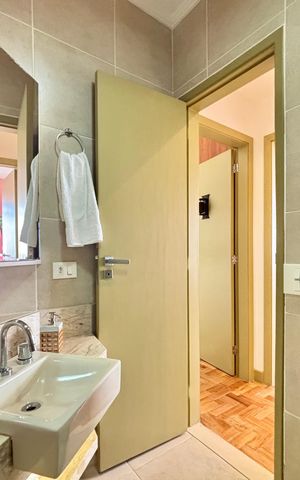 Apartamento à venda com 72m², 2 quartos e sem vaga Apartamento à venda com 72m², 2 quartos e sem vagaBanheiro social