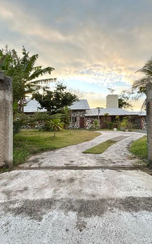 Apartamento para alugar com 150m², 2 quartos e 3 vagas Apartamento para alugar com 150m², 2 quartos e 3 vagasFachada