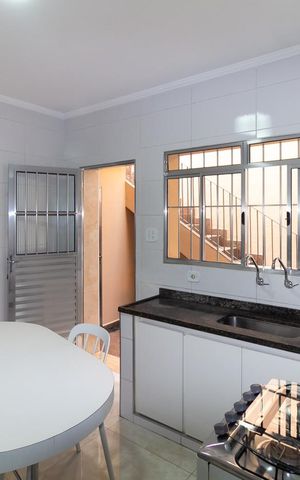 Casa à venda com 140m², 3 quartos e 1 vaga Casa à venda com 140m², 3 quartos e 1 vagaCozinha