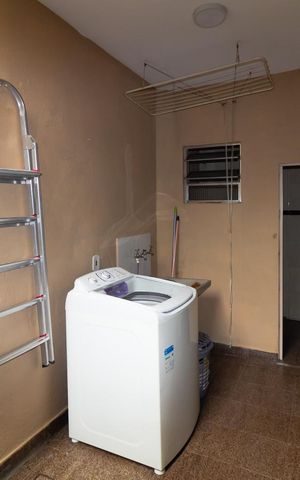 Casa à venda com 140m², 3 quartos e 1 vaga Casa à venda com 140m², 3 quartos e 1 vagaÁrea de Serviço