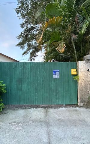 Casa de condomínio para alugar com 148m², 2 quartos e 3 vagas Casa de condomínio para alugar com 148m², 2 quartos e 3 vagasFachada