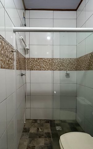 Casa de condomínio para alugar com 149m², 2 quartos e 3 vagasBanheiro 