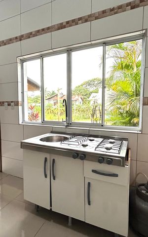 Casa de condomínio para alugar com 149m², 2 quartos e 3 vagasCozinha 