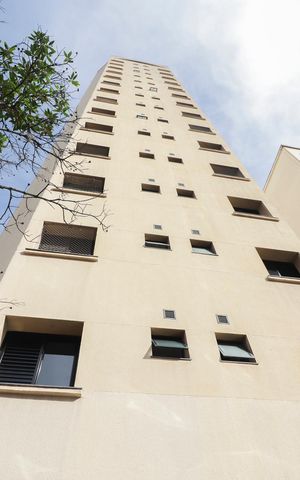 Apartamento à venda com 60m², 2 quartos e 2 vagas Apartamento à venda com 60m², 2 quartos e 2 vagasFachada