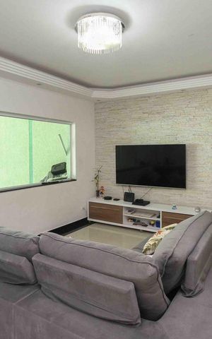 Casa à venda com 180m², 3 quartos e 4 vagas