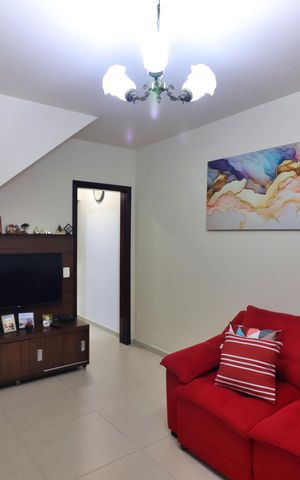 Casa à venda com 130m², 3 quartos e 1 vagaSala 