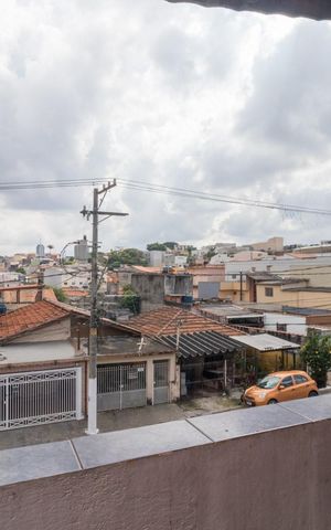 Casa à venda com 256m², 6 quartos e 3 vagas Casa à venda com 256m², 6 quartos e 3 vagasTerraço 1