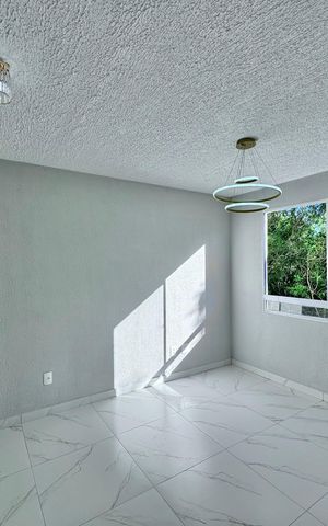 Apartamento à venda com 43m², 2 quartos e 1 vaga Apartamento à venda com 43m², 2 quartos e 1 vagaSala