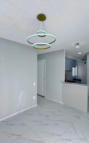 Apartamento à venda com 43m², 2 quartos e 1 vaga Apartamento à venda com 43m², 2 quartos e 1 vagaSala