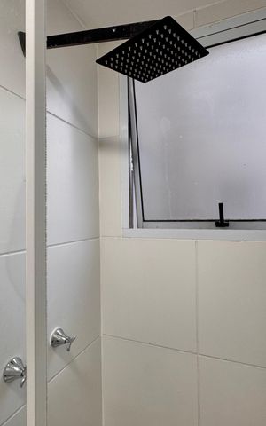 Apartamento à venda com 43m², 2 quartos e 1 vaga Apartamento à venda com 43m², 2 quartos e 1 vagaBanheiro