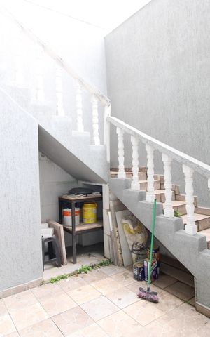 Casa para alugar com 284m², 3 quartos e 5 vagasÁrea de Serviço