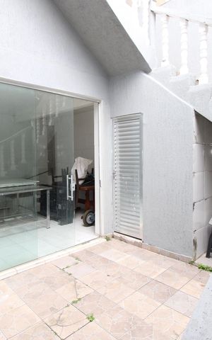 Casa para alugar com 284m², 3 quartos e 5 vagasÁrea de Serviço